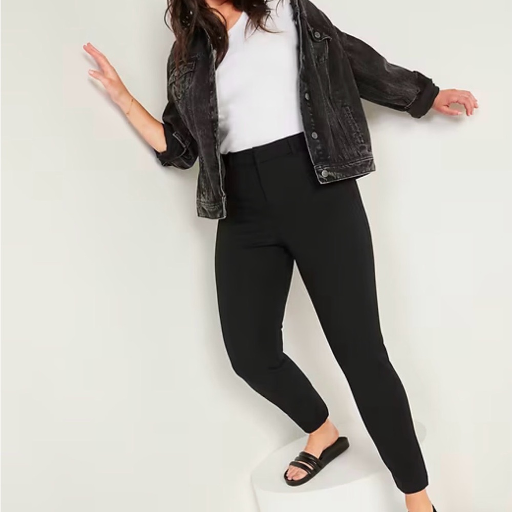 High-Waisted Pixie Skinny Ankle Pants - Black